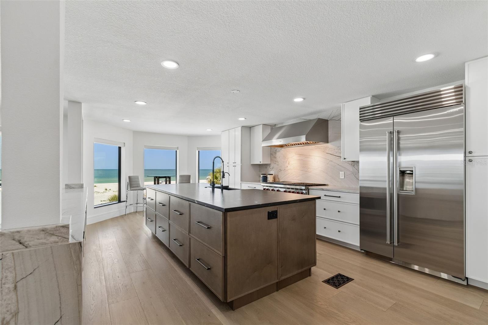 Image 16 of 100 For 930 Eldorado Avenue