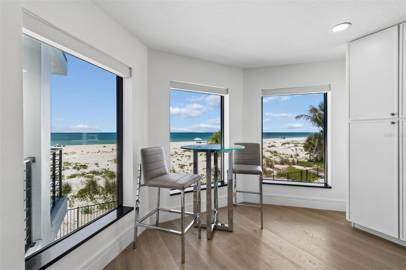 Image 22 of 100 For 930 Eldorado Avenue