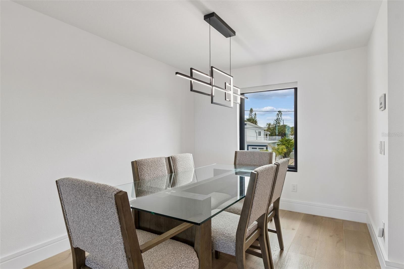 Image 24 of 100 For 930 Eldorado Avenue