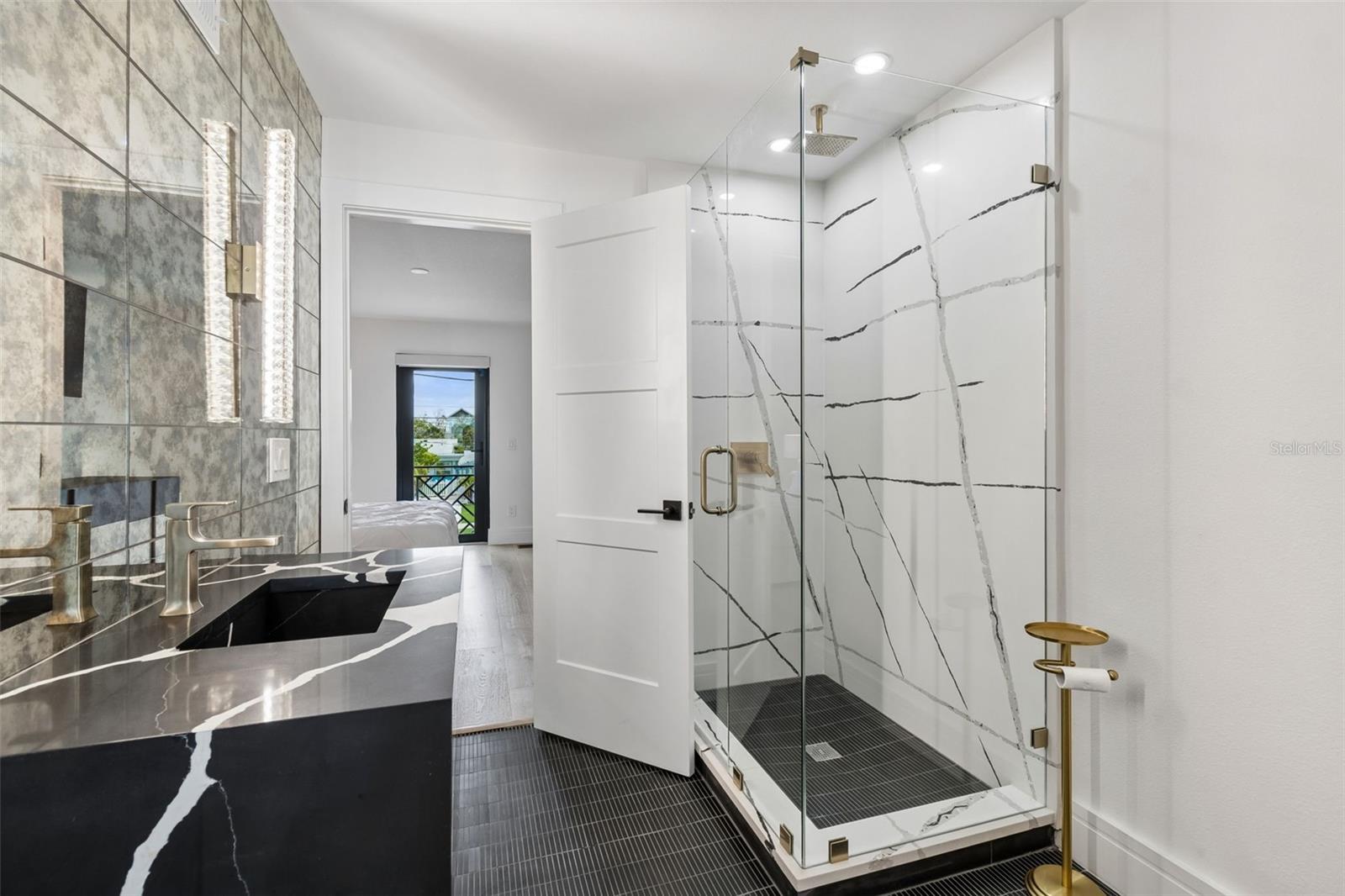 Image 28 of 100 For 930 Eldorado Avenue