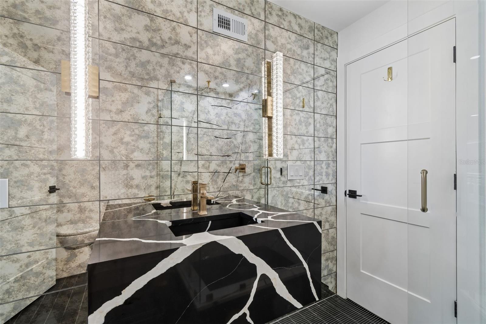 Image 30 of 100 For 930 Eldorado Avenue