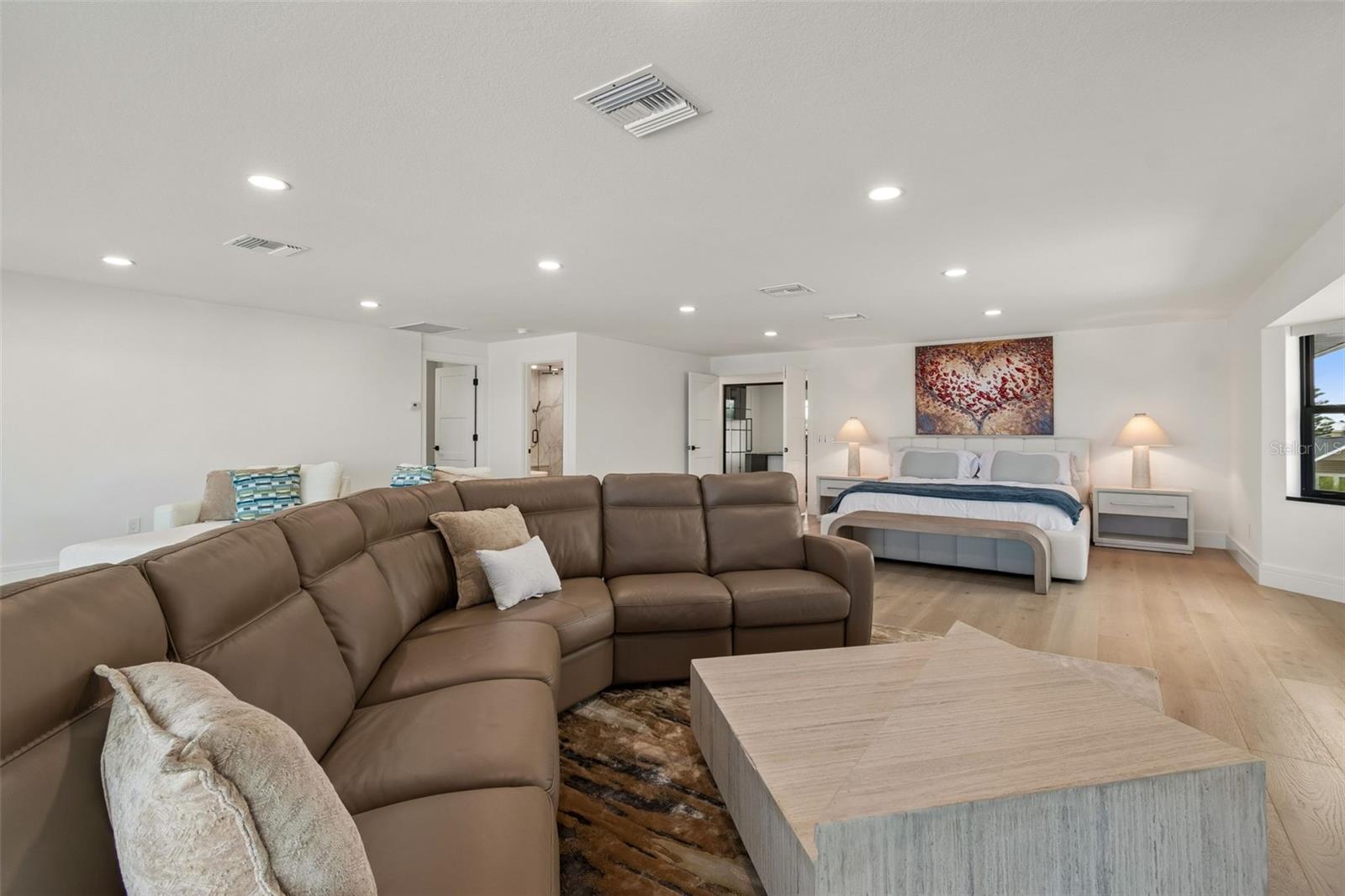 Image 39 of 100 For 930 Eldorado Avenue