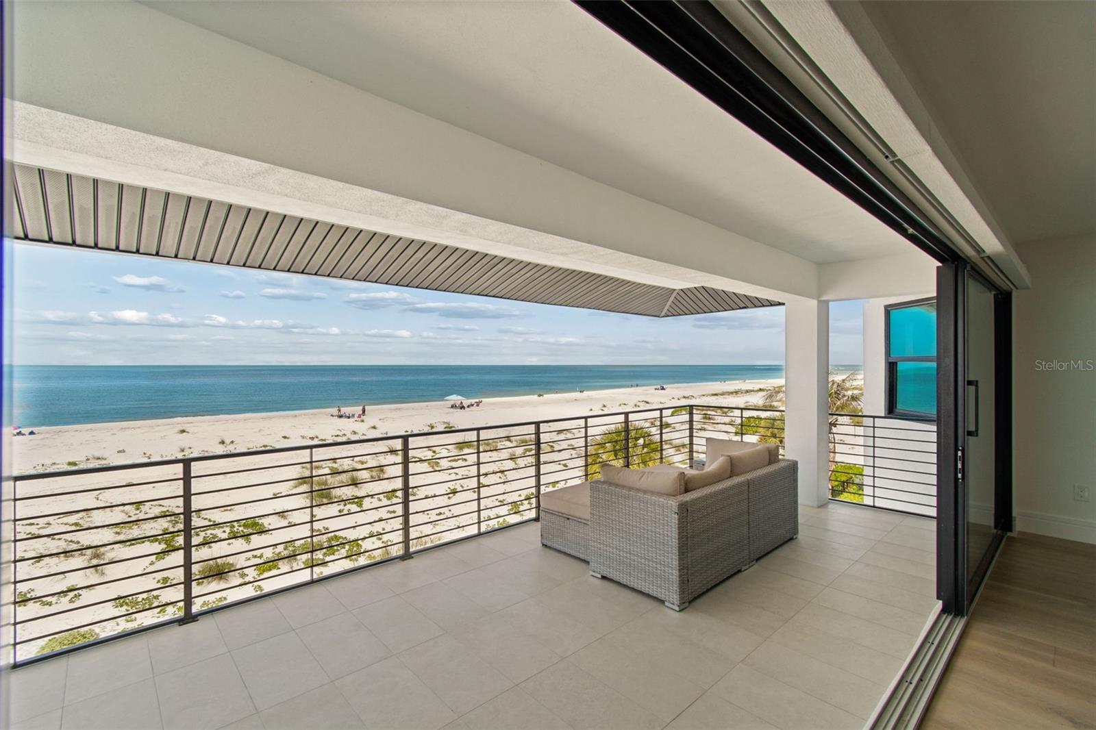 Image 49 of 100 For 930 Eldorado Avenue