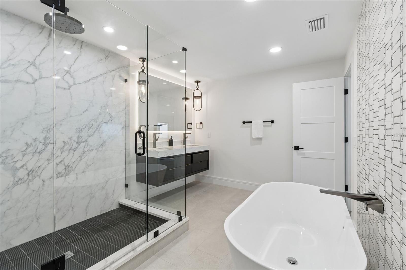 Image 61 of 100 For 930 Eldorado Avenue