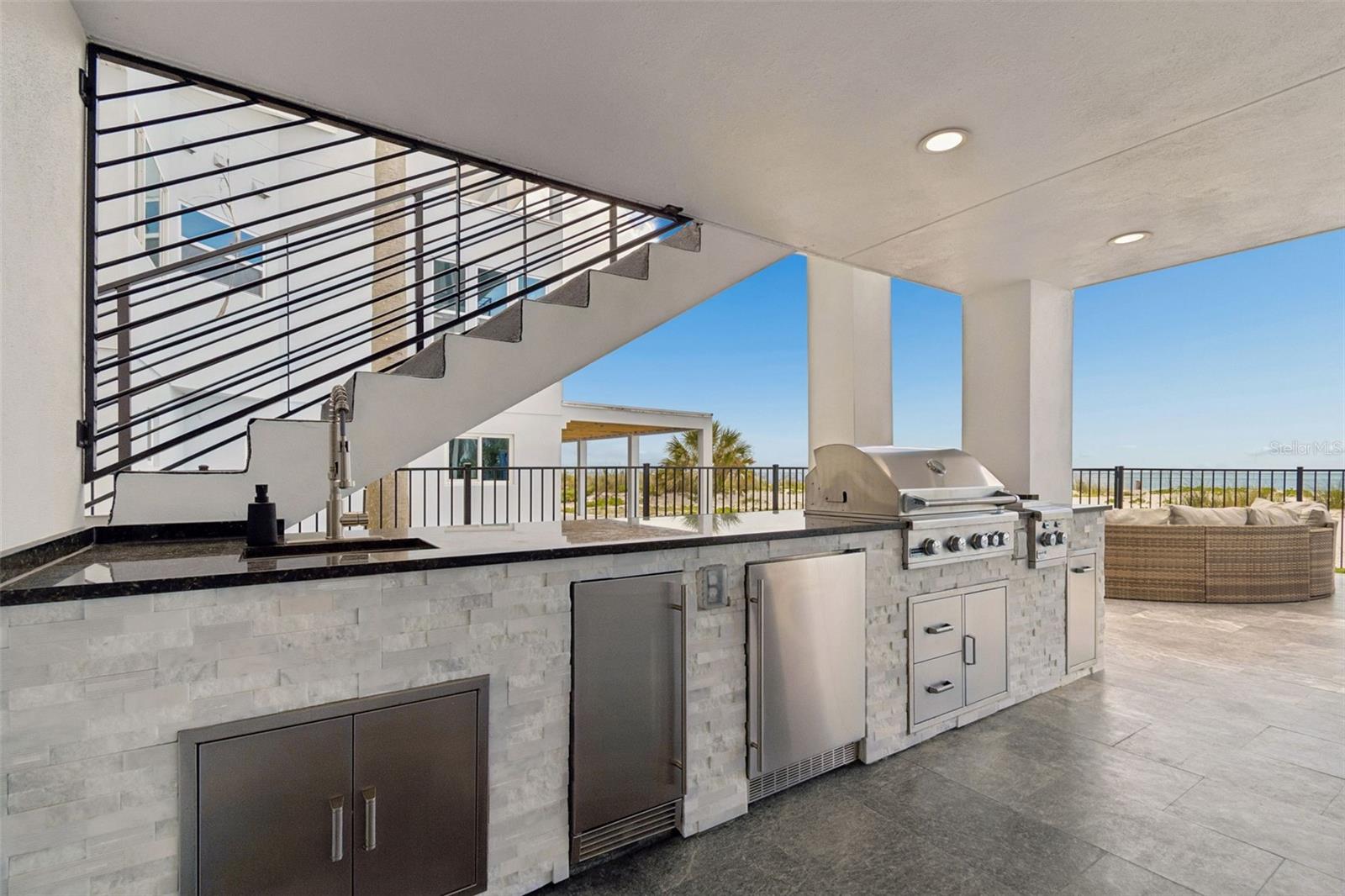 Image 75 of 100 For 930 Eldorado Avenue