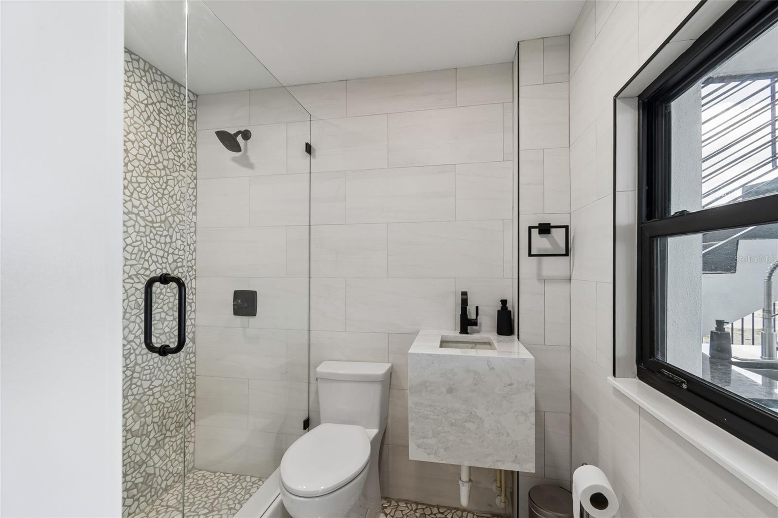 Image 78 of 100 For 930 Eldorado Avenue