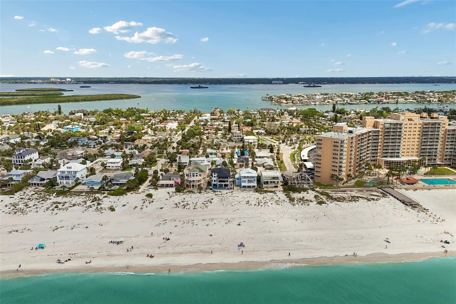 Image 88 of 100 For 930 Eldorado Avenue