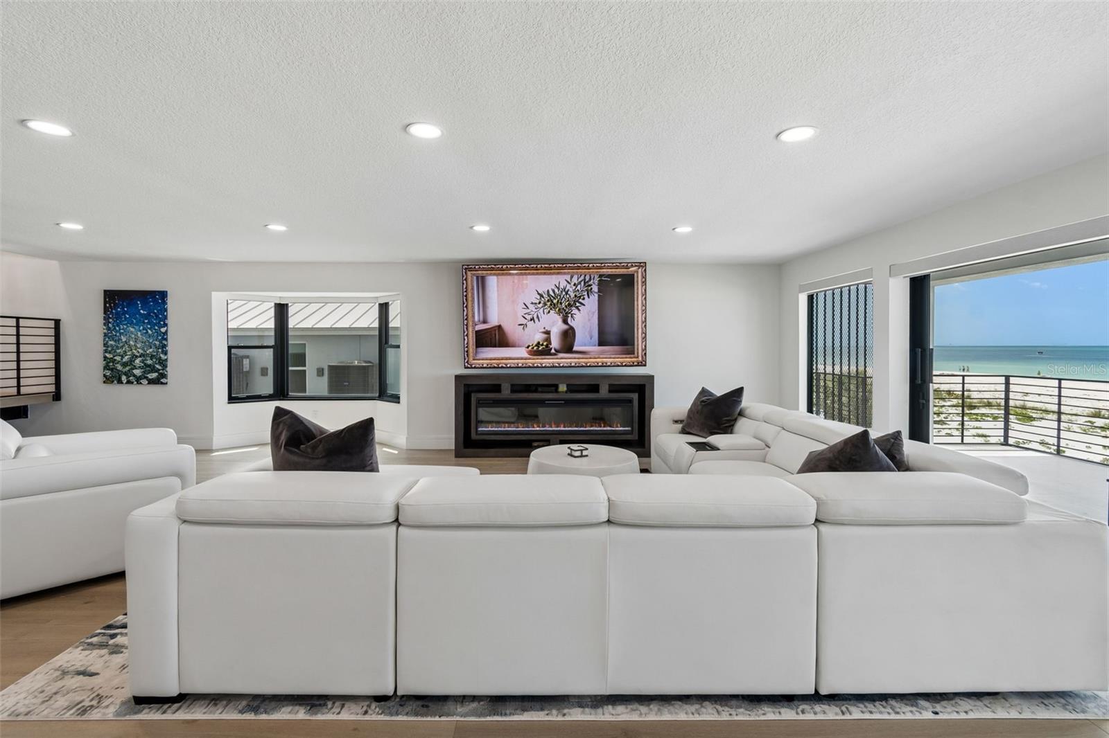 Image 9 of 100 For 930 Eldorado Avenue