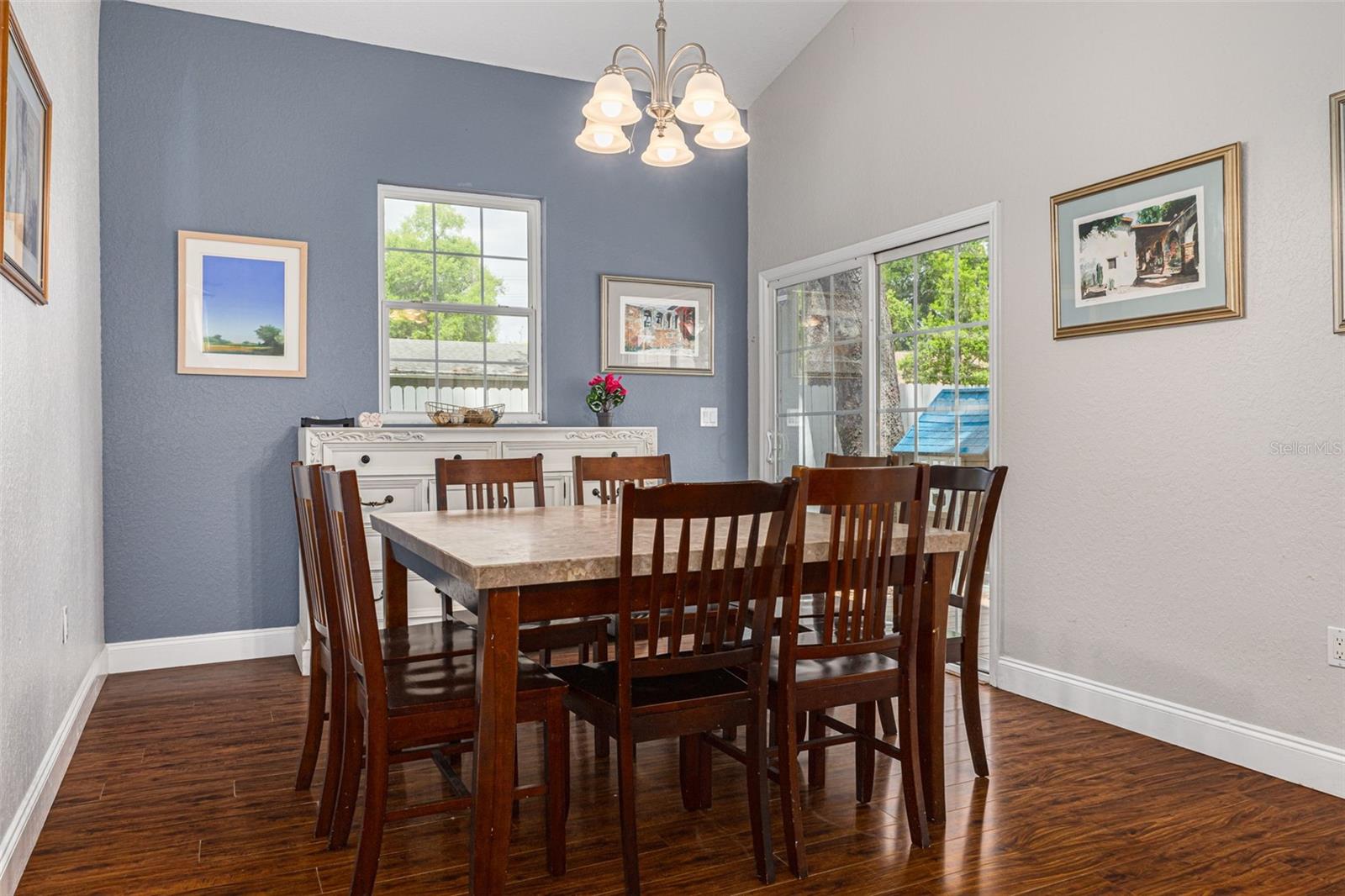 Image 11 of 42 For 901 Virginia Avenue