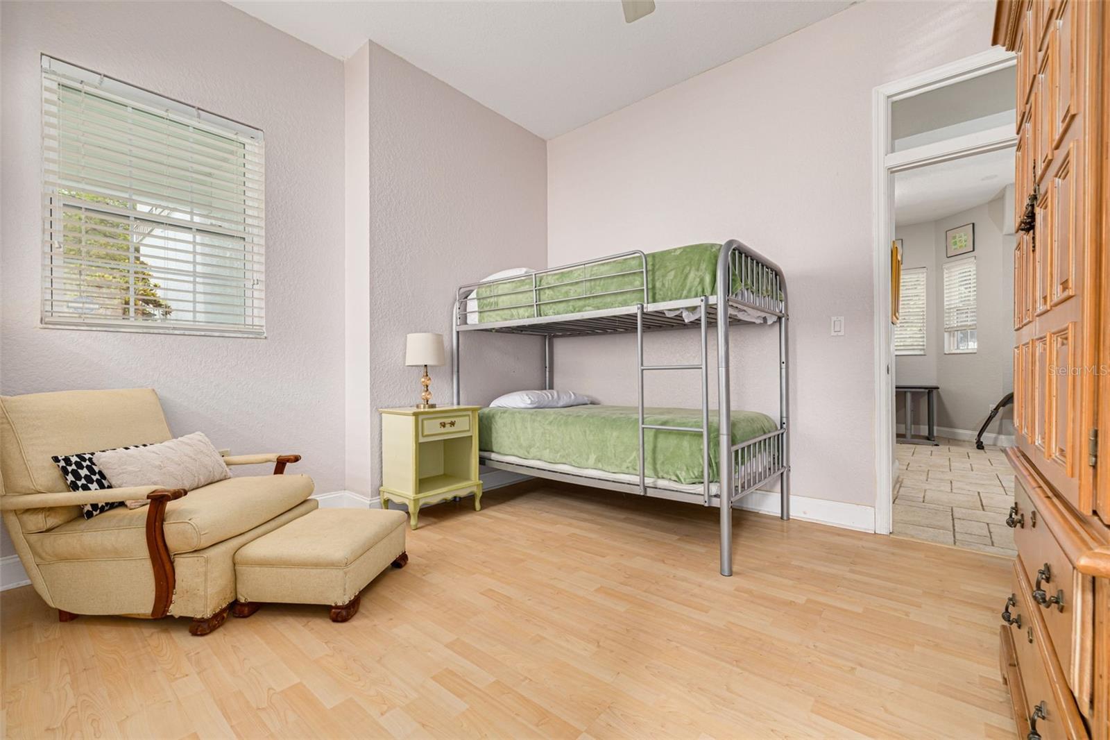 Image 14 of 42 For 901 Virginia Avenue