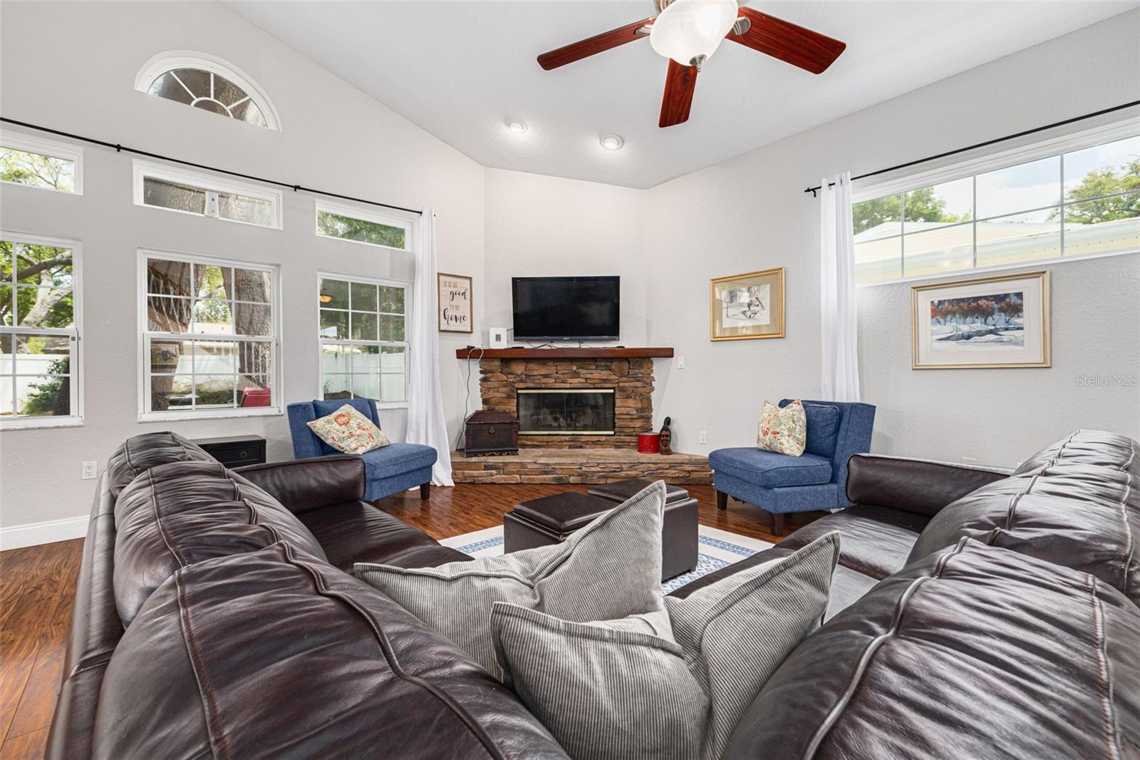 Image 30 of 42 For 901 Virginia Avenue