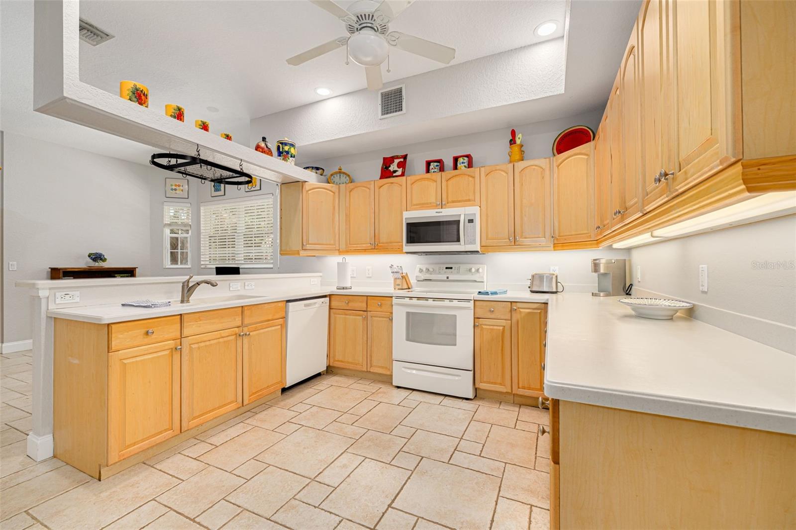 Image 8 of 42 For 901 Virginia Avenue