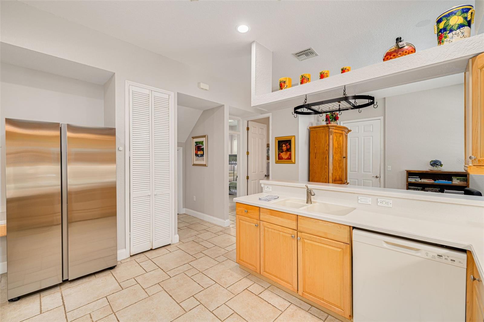 Image 9 of 42 For 901 Virginia Avenue