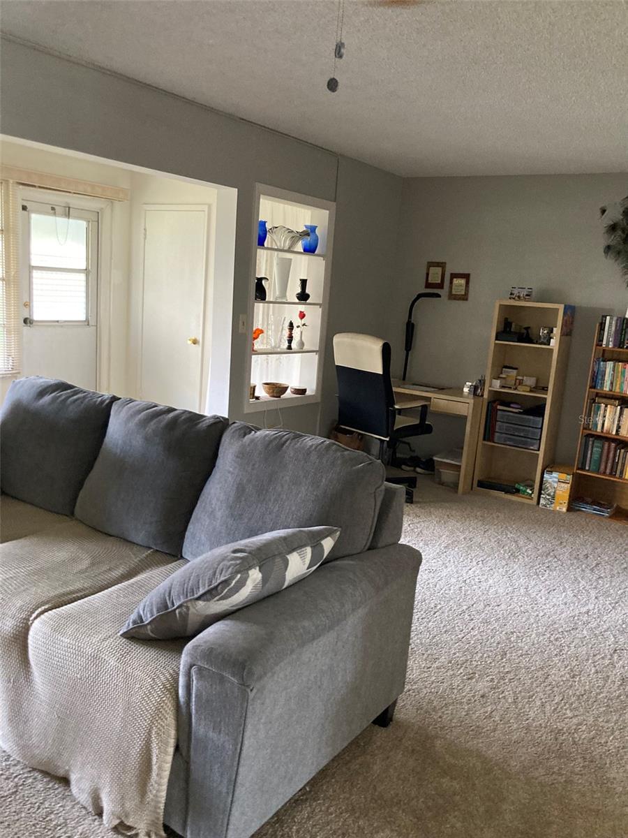 Image 4 of 37 For 5660 80th Street N B107