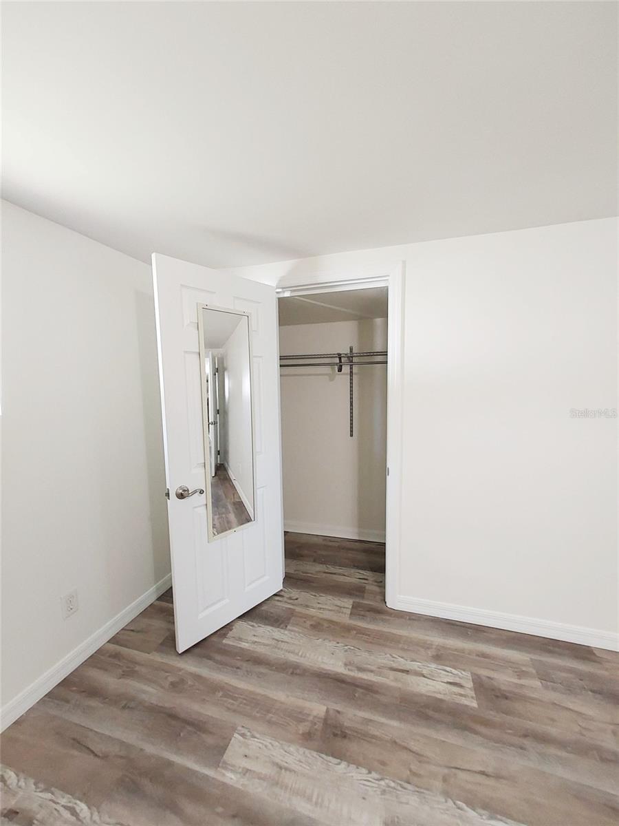 Image 14 of 30 For 302 52nd Avenue Terrace E