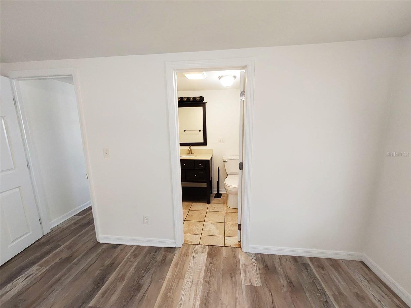 Image 16 of 30 For 302 52nd Avenue Terrace E