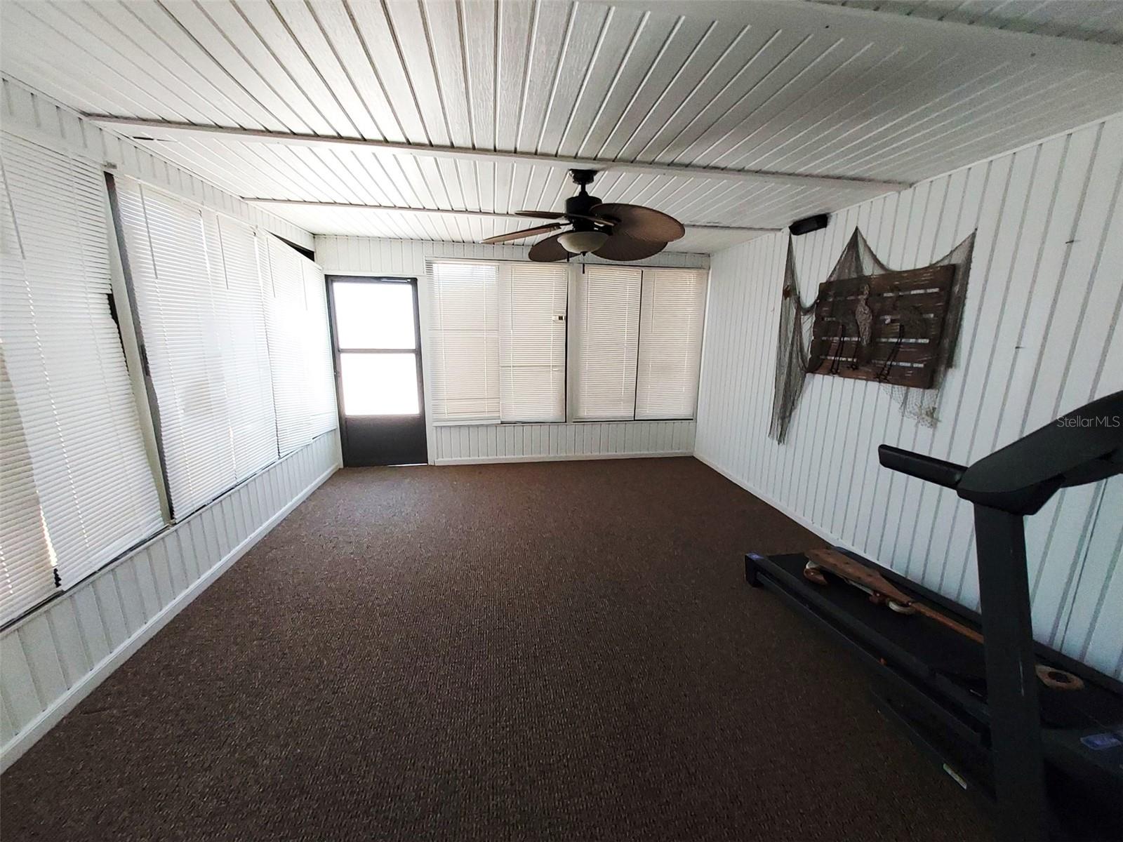 Image 26 of 30 For 302 52nd Avenue Terrace E