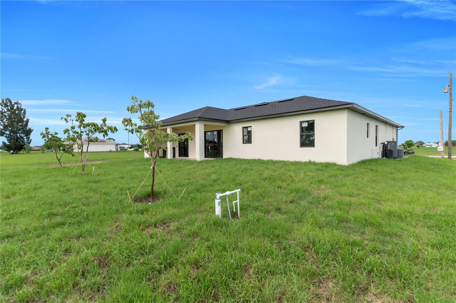 Image 6 of 42 For 2720 Santa Barbara Boulevard N