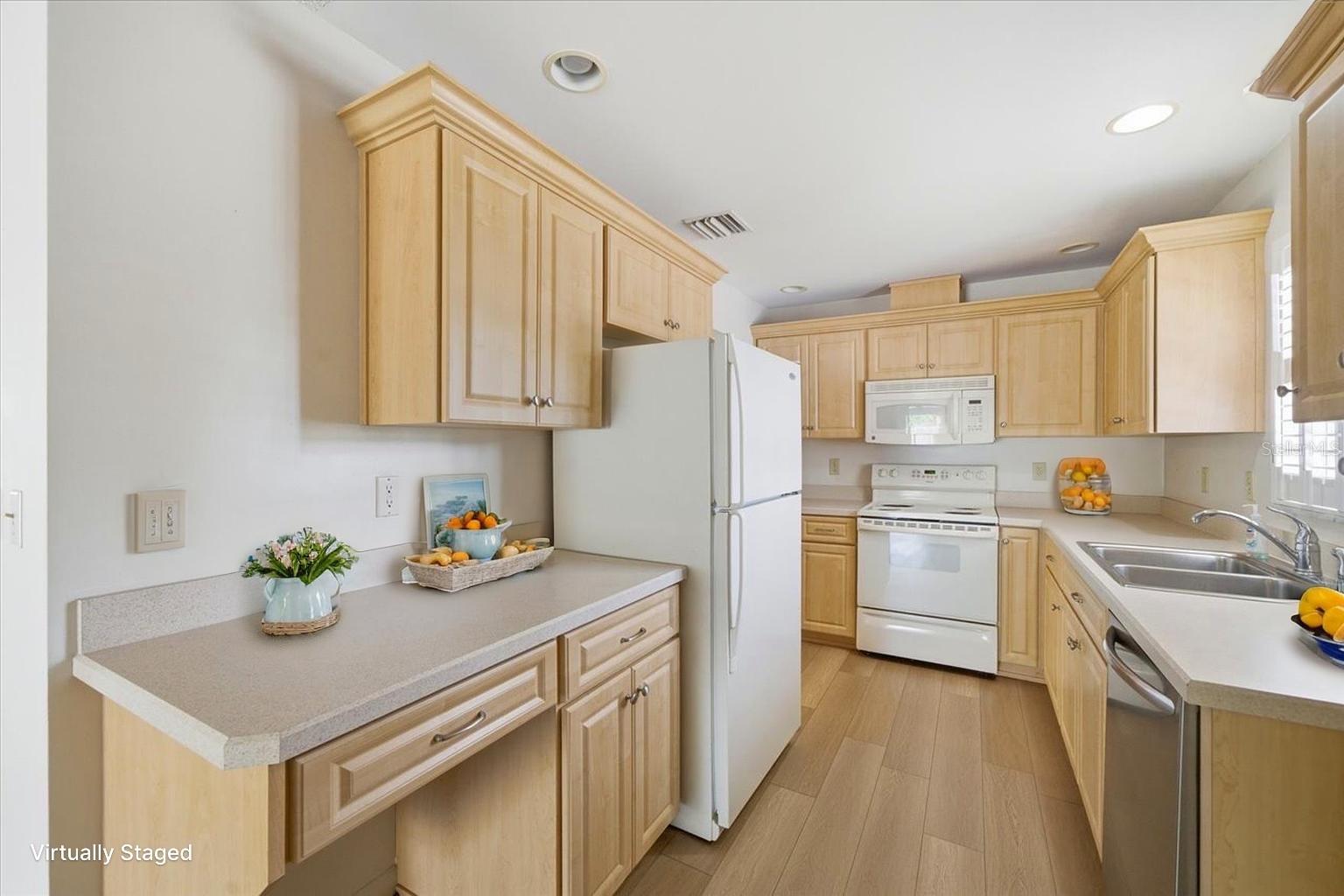 Image 14 of 44 For 11875 90th Avenue