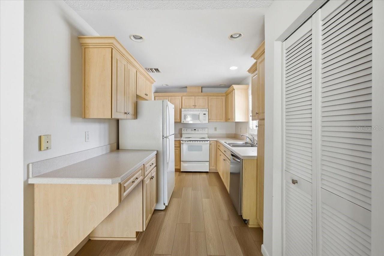 Image 16 of 44 For 11875 90th Avenue