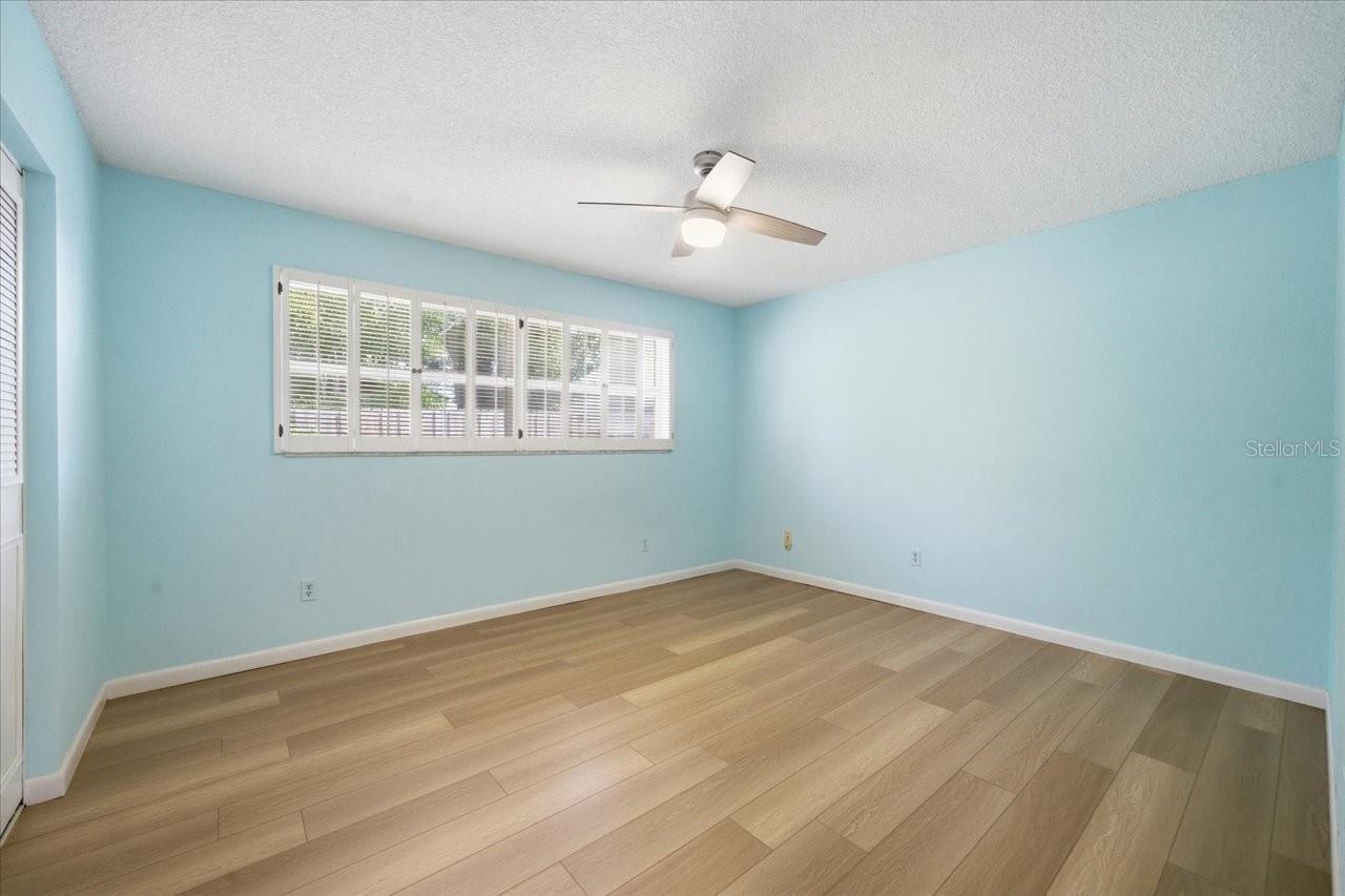 Image 34 of 44 For 11875 90th Avenue