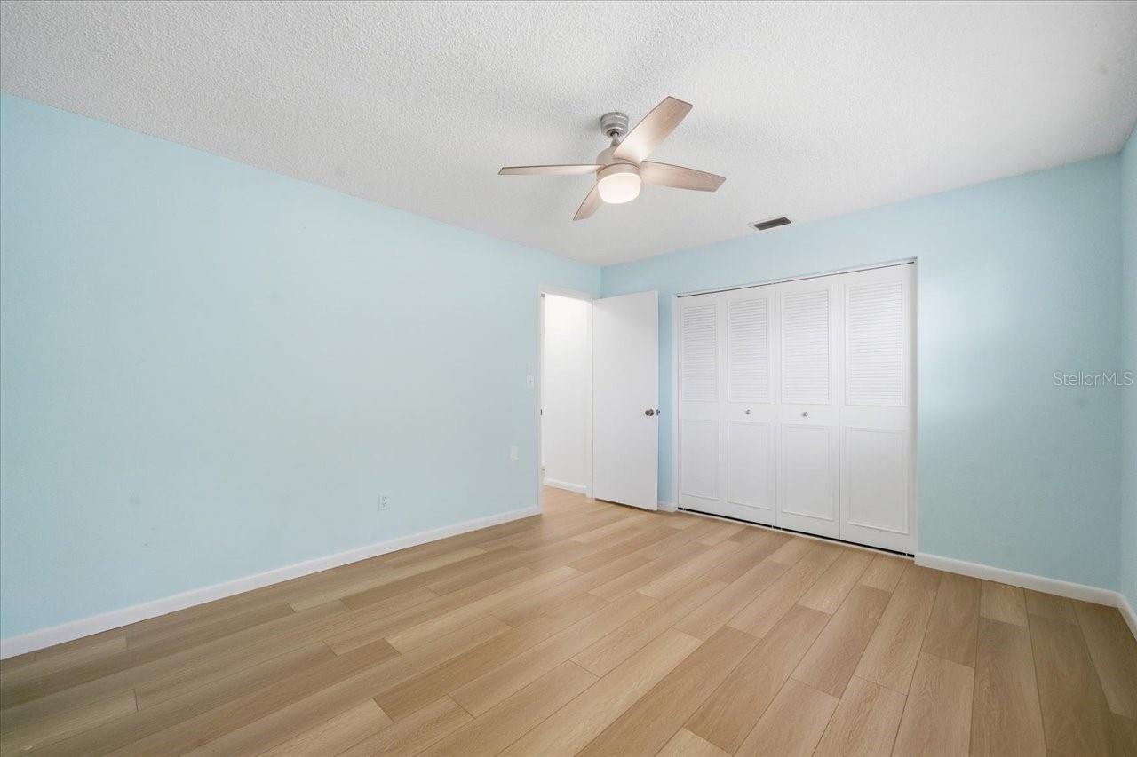 Image 35 of 44 For 11875 90th Avenue