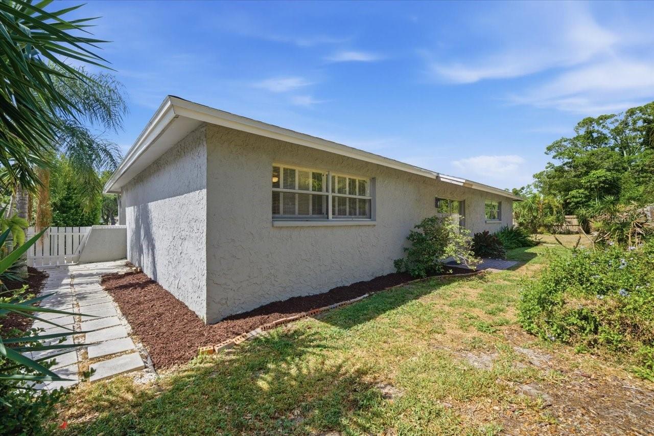 Image 43 of 44 For 11875 90th Avenue