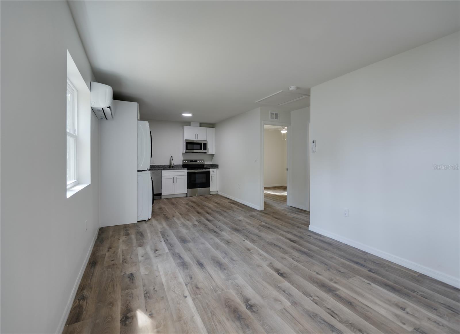 Image 6 of 18 For 767 1-2 19th Avenue S