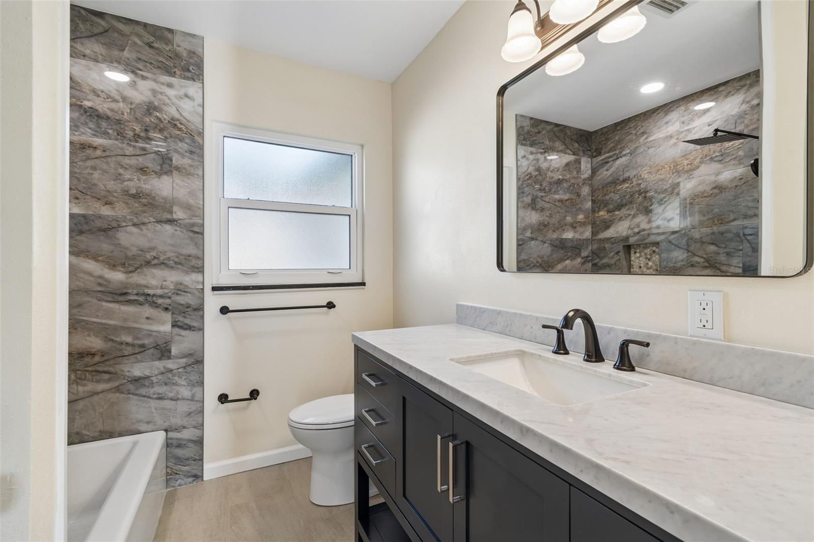 Image 18 of 30 For 1101 27th Street N