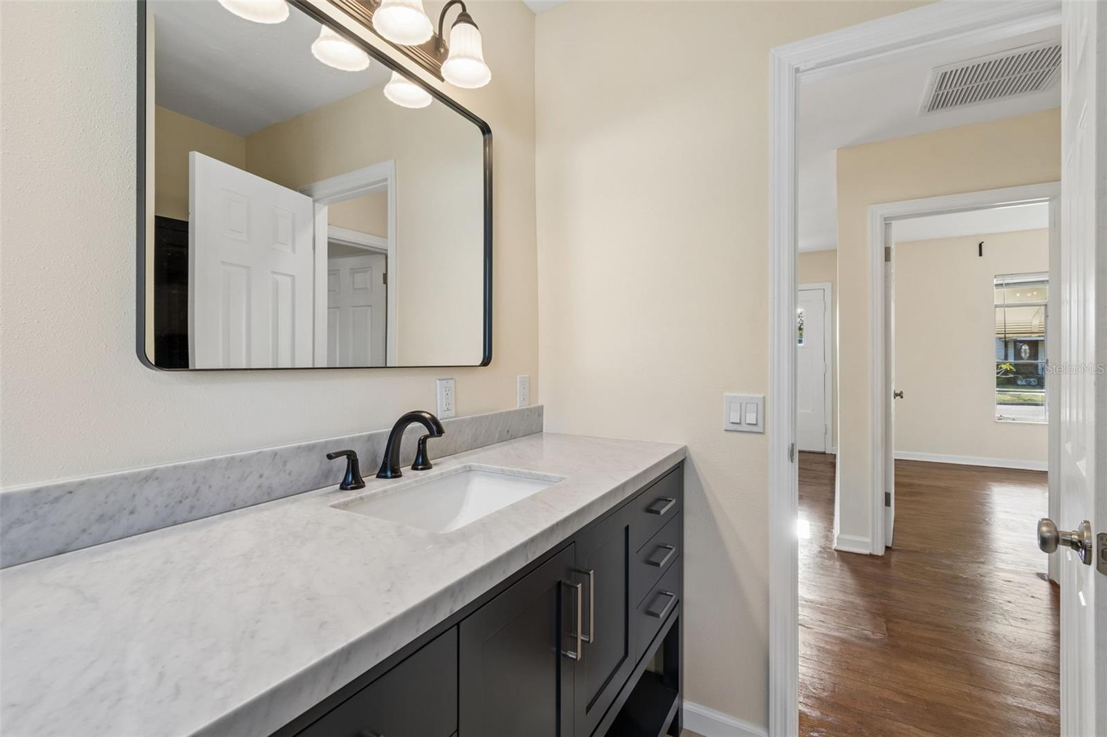 Image 19 of 30 For 1101 27th Street N