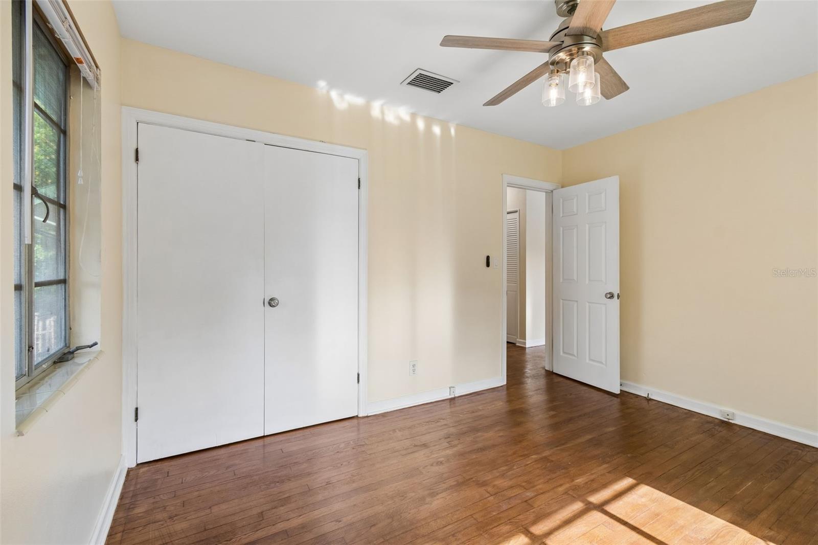 Image 22 of 30 For 1101 27th Street N