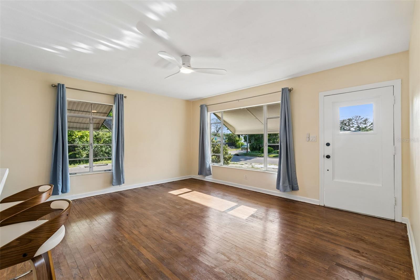 Image 6 of 30 For 1101 27th Street N