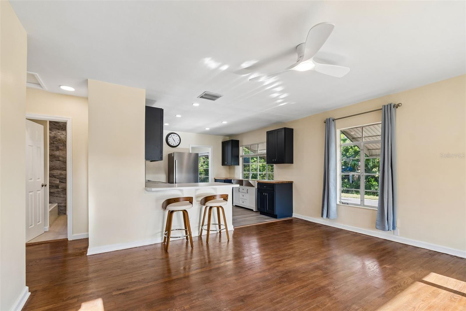 Image 7 of 30 For 1101 27th Street N