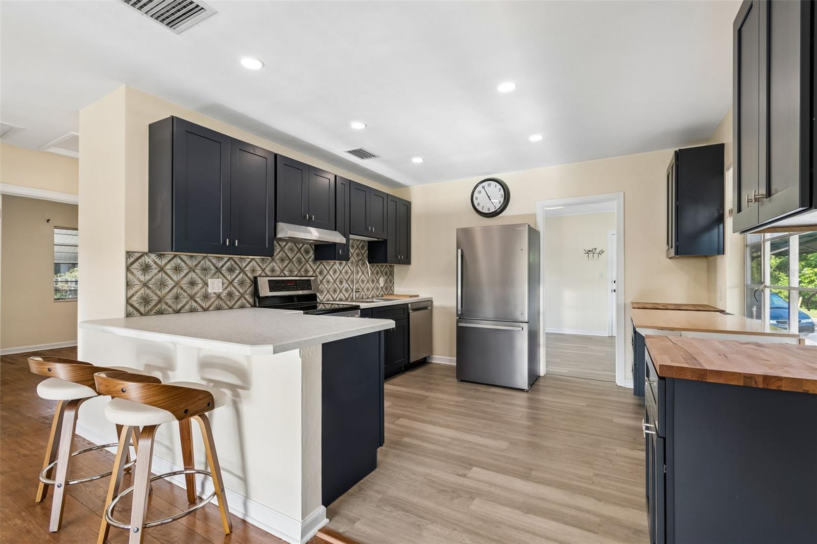 Image 8 of 30 For 1101 27th Street N