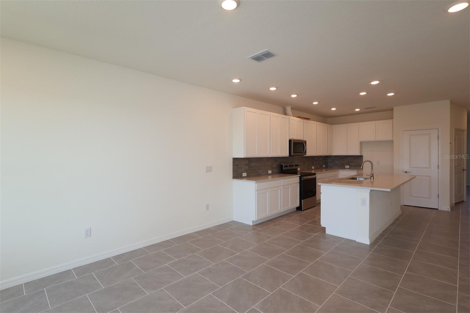 Image 10 of 14 For 6335 Jensen View Avenue