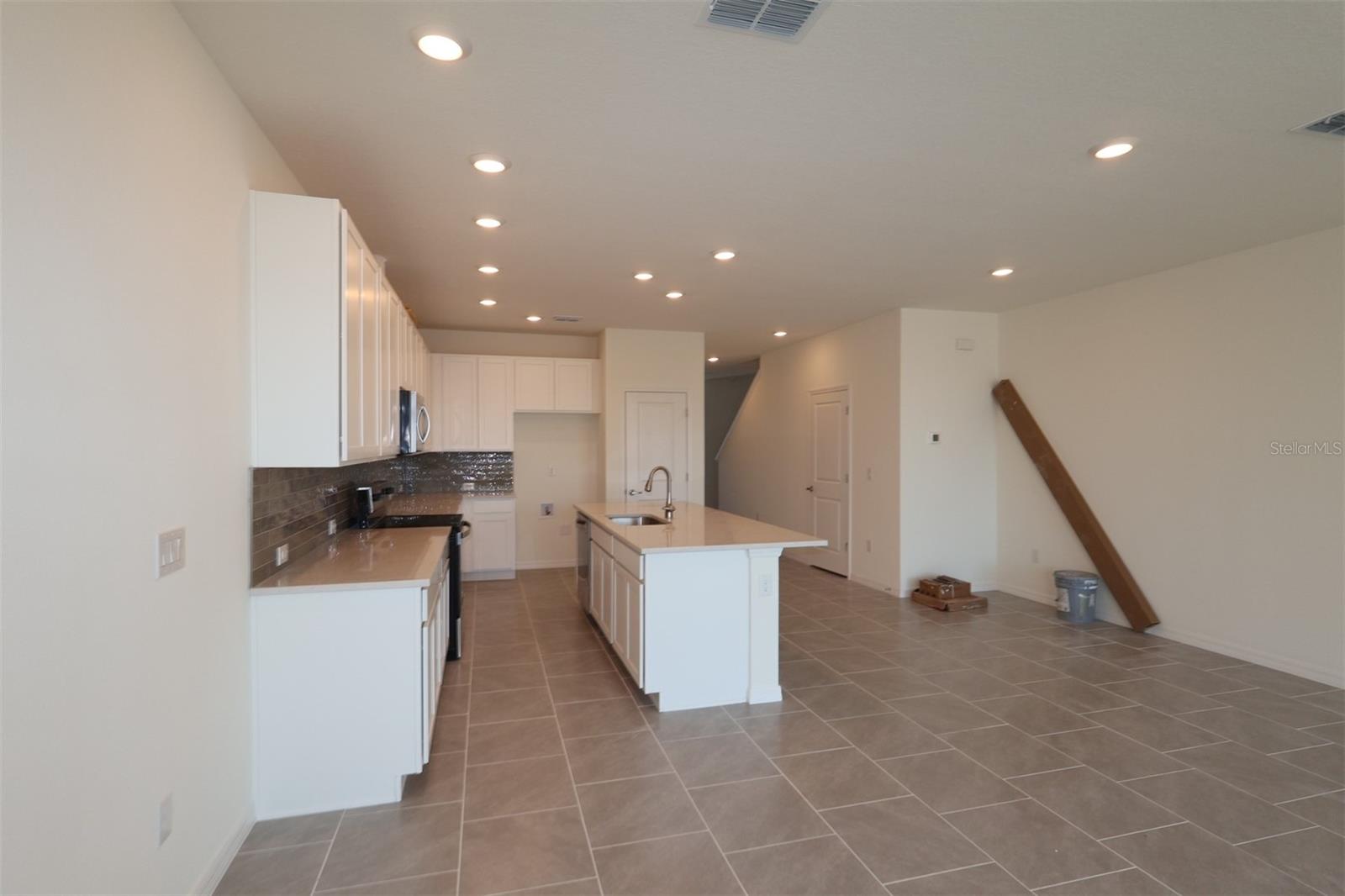 Image 9 of 14 For 6335 Jensen View Avenue