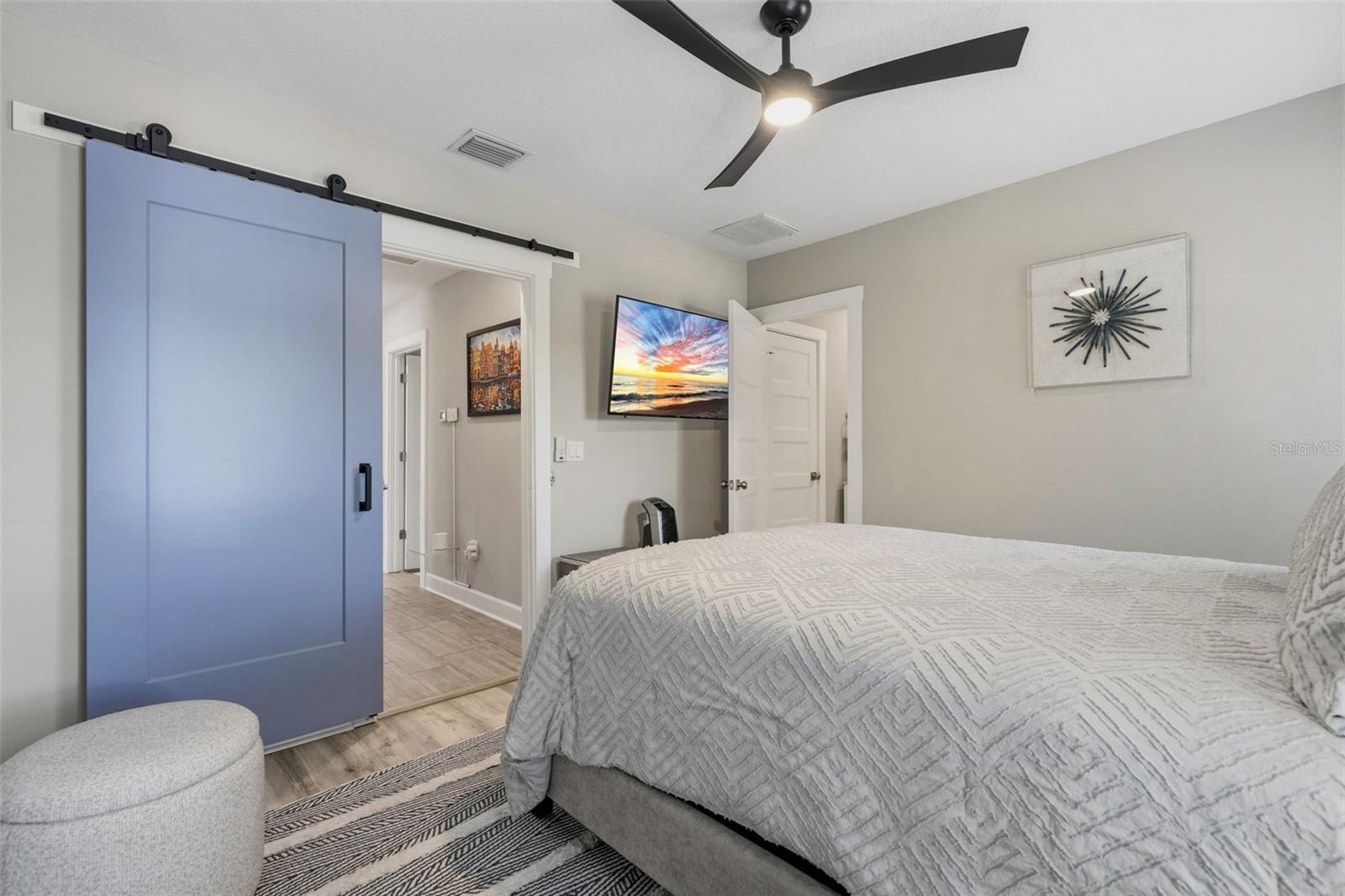 Image 52 of 74 For 5311 7th Avenue N