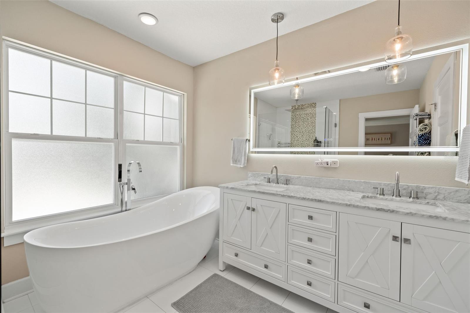 Image 6 of 74 For 5311 7th Avenue N