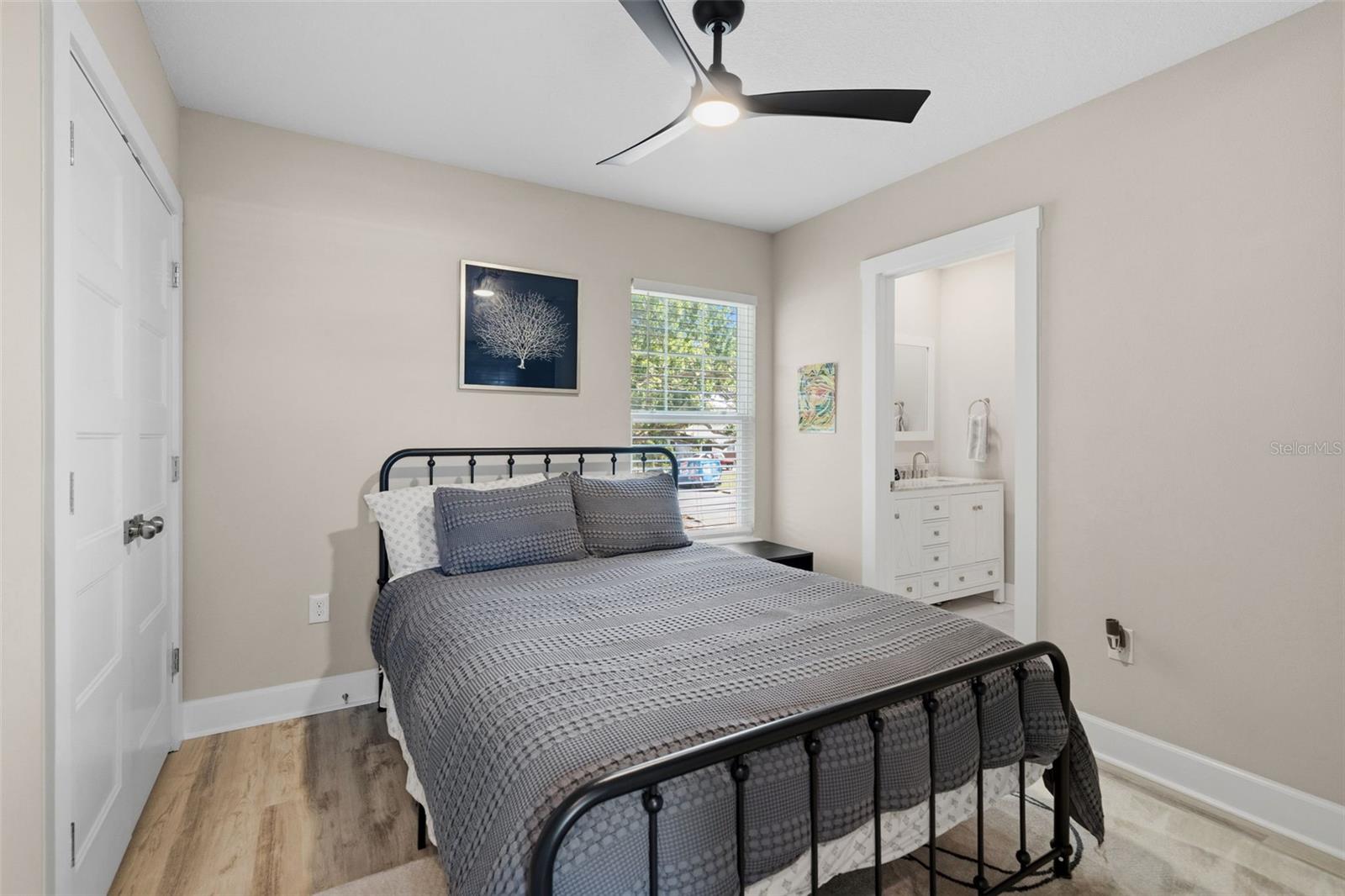 Image 9 of 74 For 5311 7th Avenue N