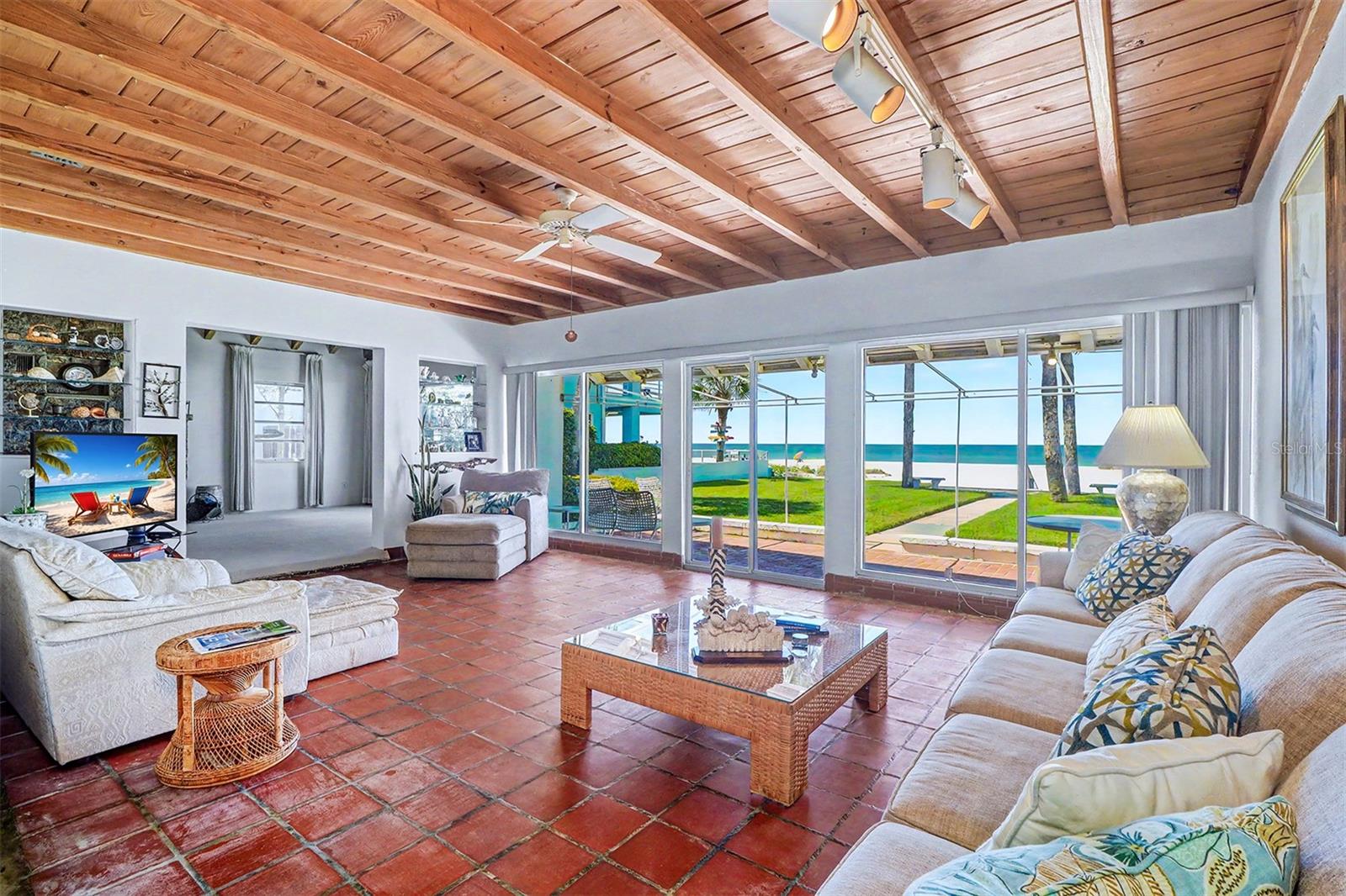 Image 13 of 43 For 18206 Sunset Boulevard