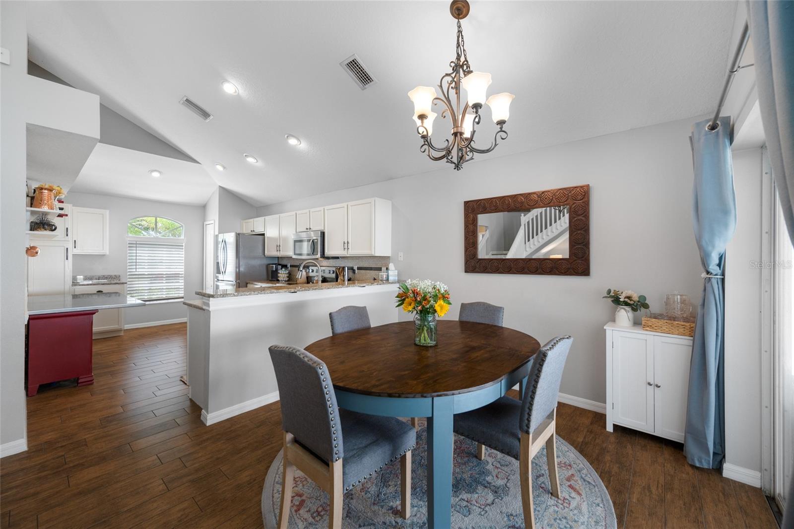 Image 11 of 41 For 10031 Creek Bluff Drive