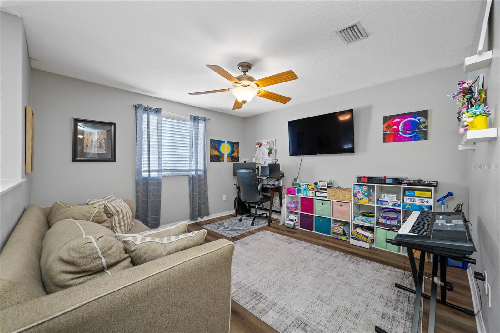 Image 20 of 41 For 10031 Creek Bluff Drive