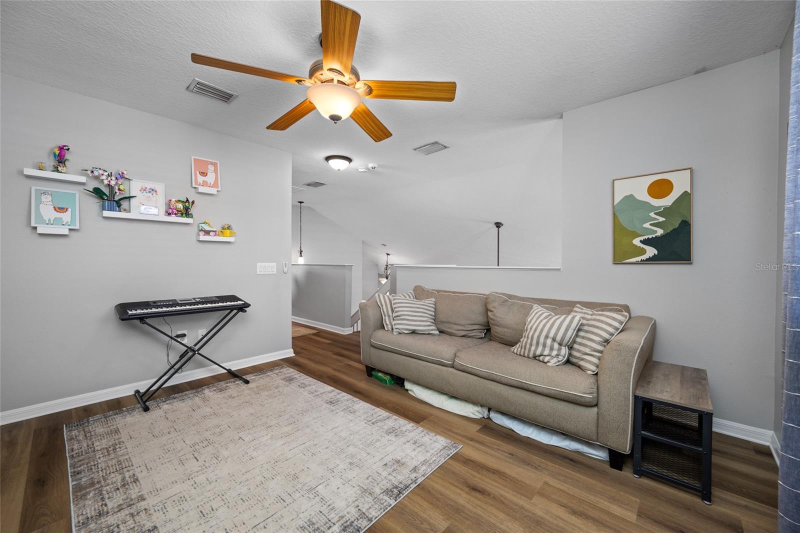 Image 21 of 41 For 10031 Creek Bluff Drive