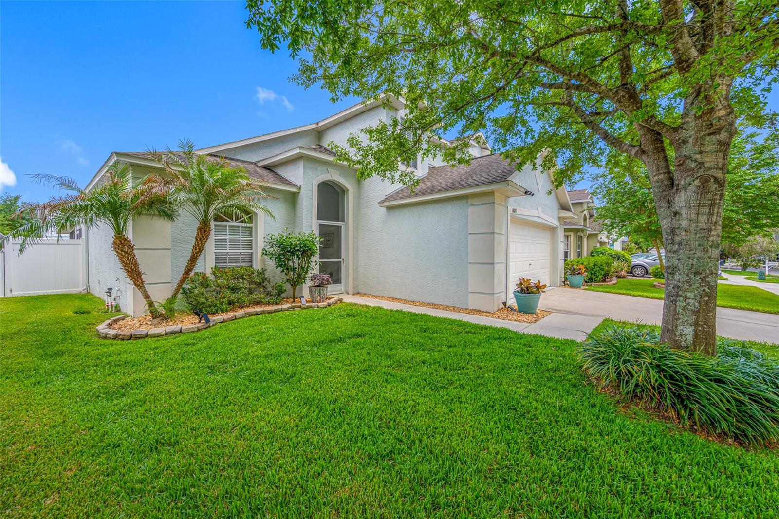 Image 4 of 41 For 10031 Creek Bluff Drive