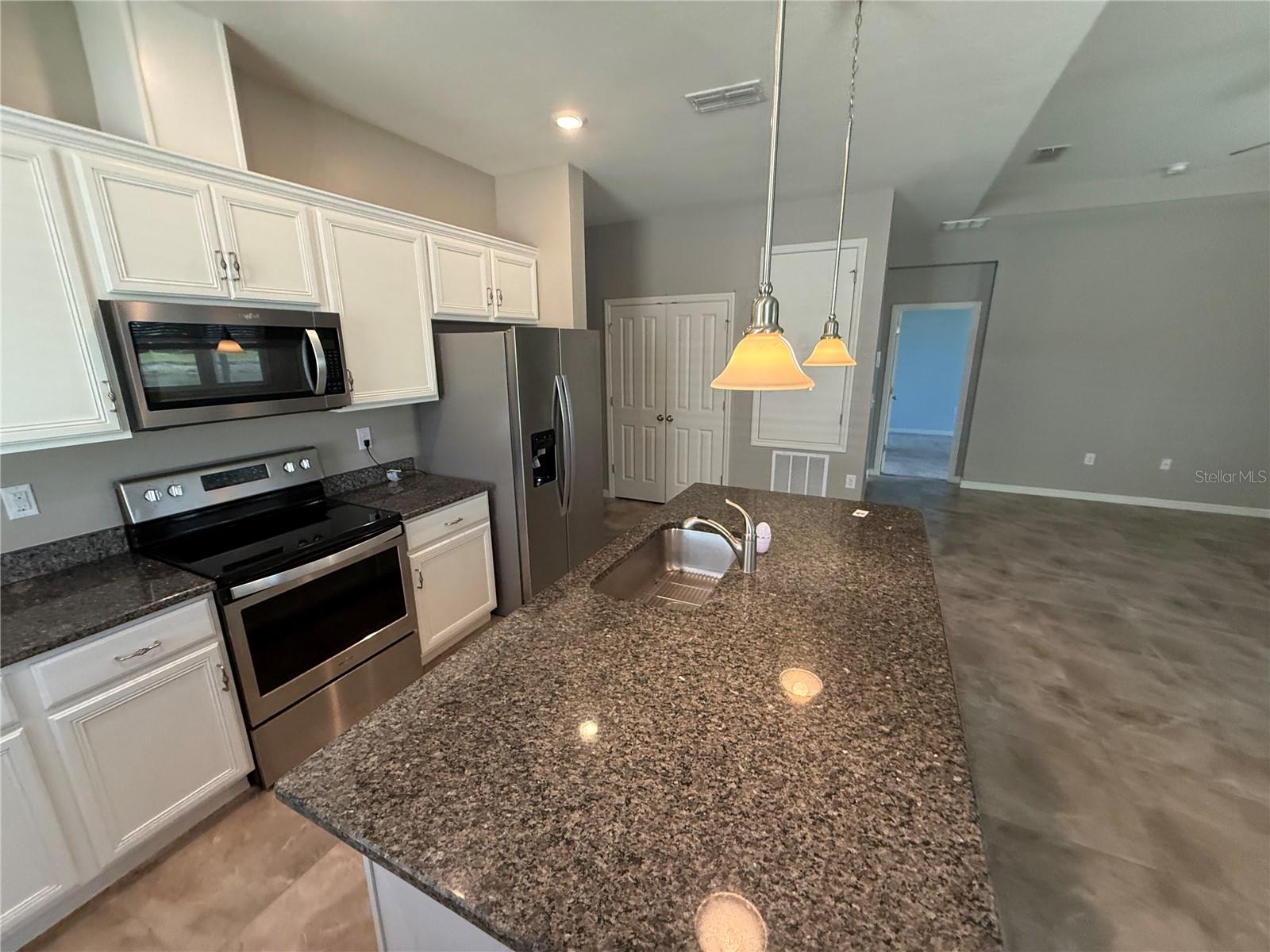 Image 7 of 18 For 2049 Mesic Hammock Way