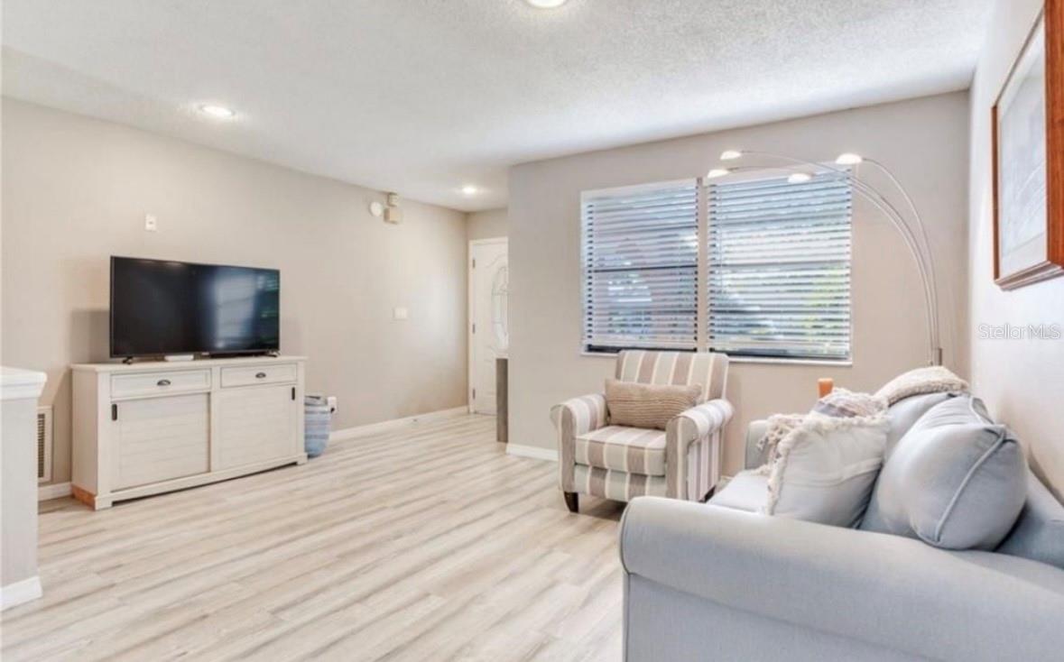 Image 4 of 19 For 5875 Bay Pines Lakes Boulevard