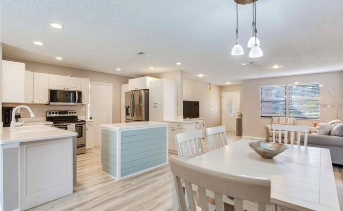 Image 6 of 19 For 5875 Bay Pines Lakes Boulevard