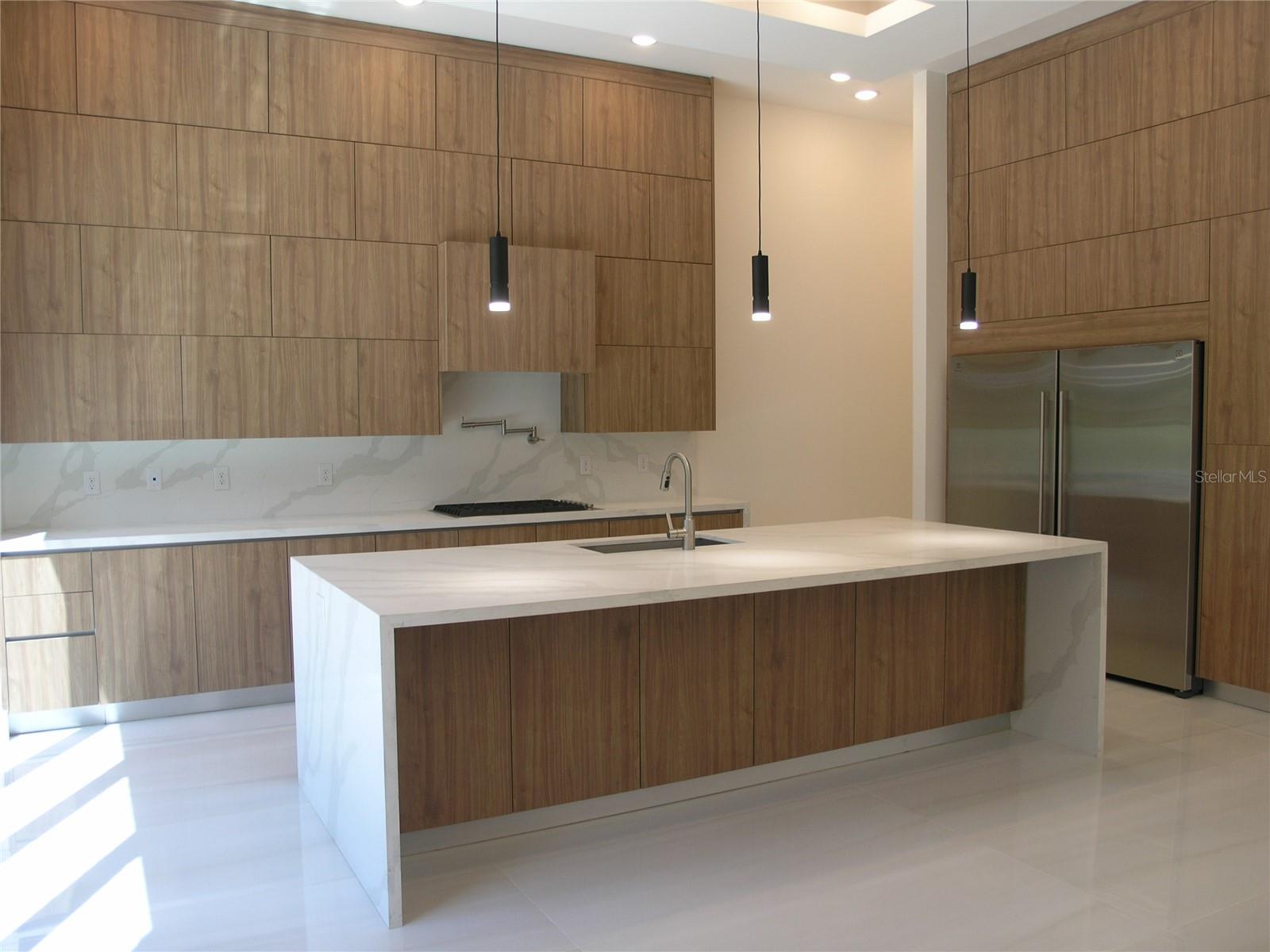 Image 12 of 20 For 4426 Euclid Avenue