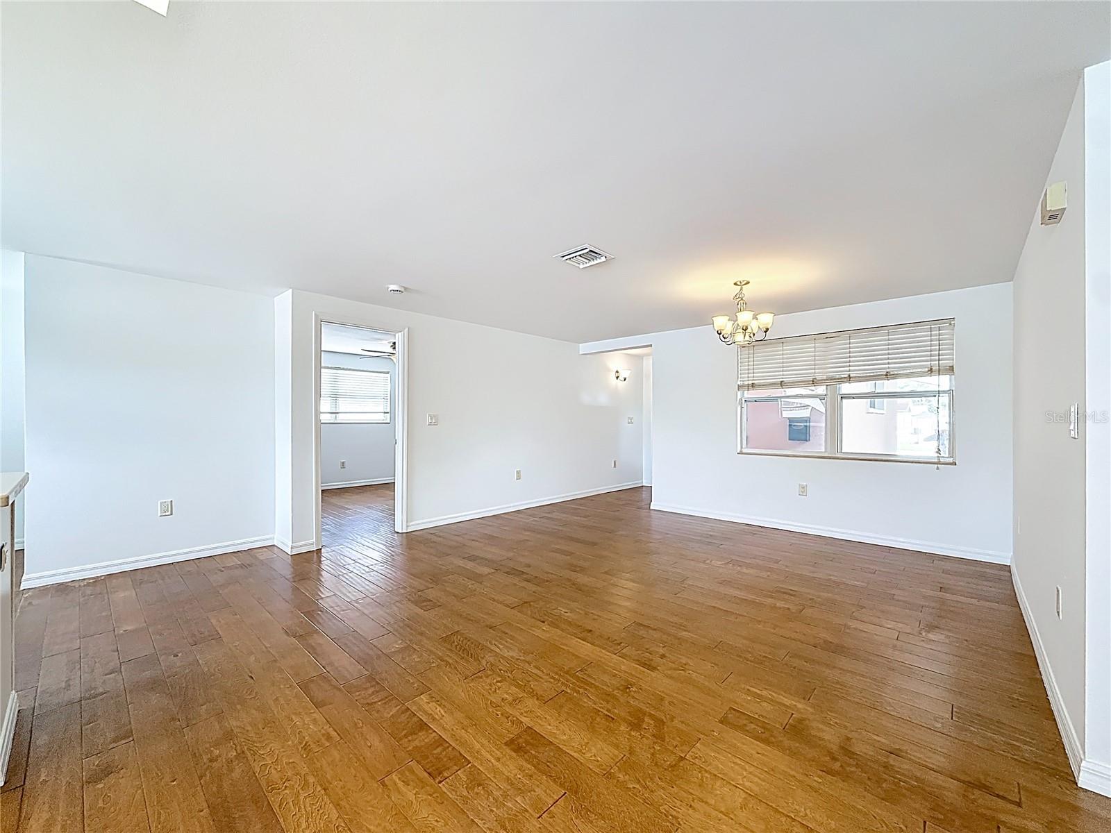 Image 11 of 80 For 8820 58th Lane N