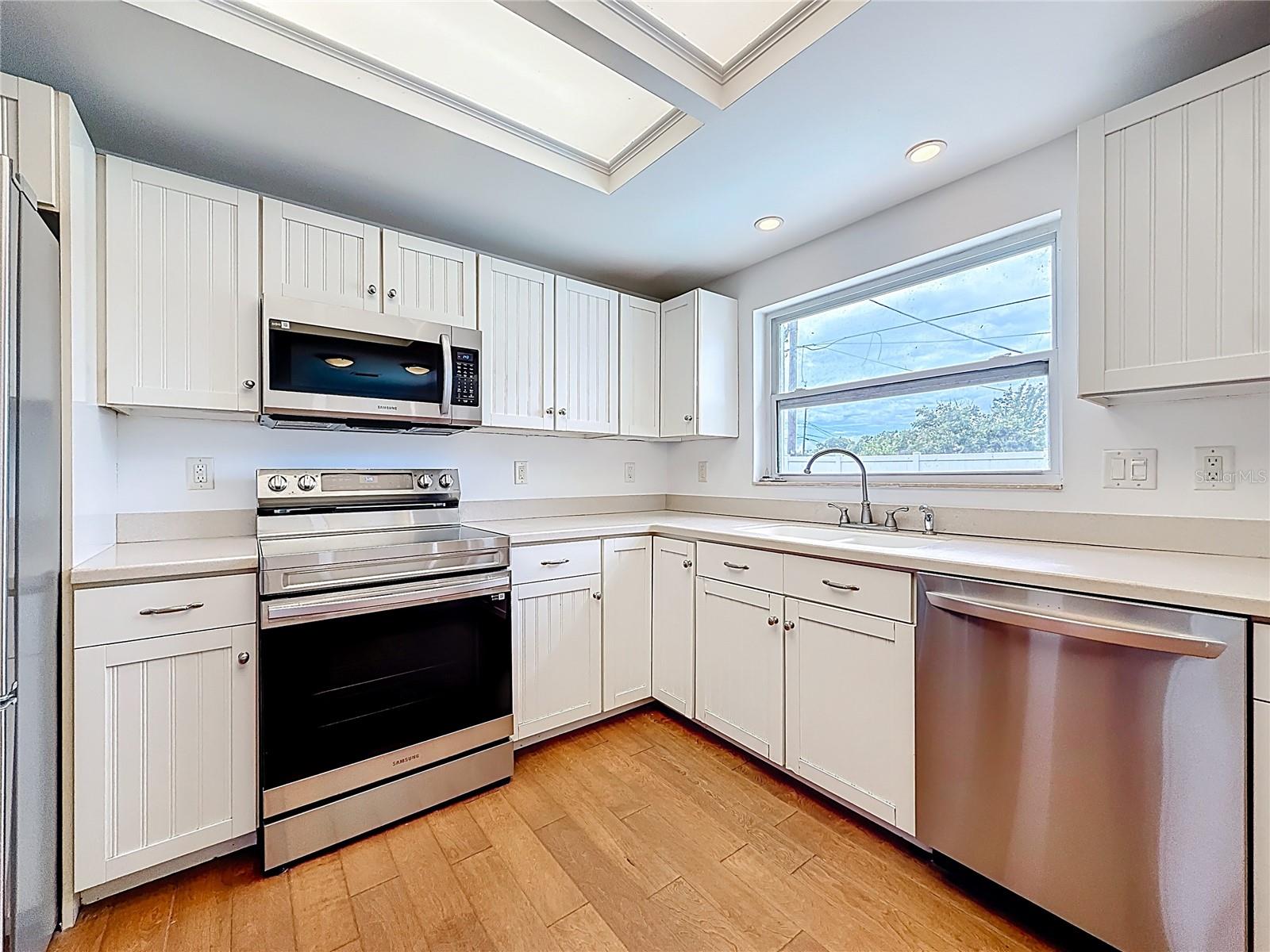 Image 18 of 80 For 8820 58th Lane N